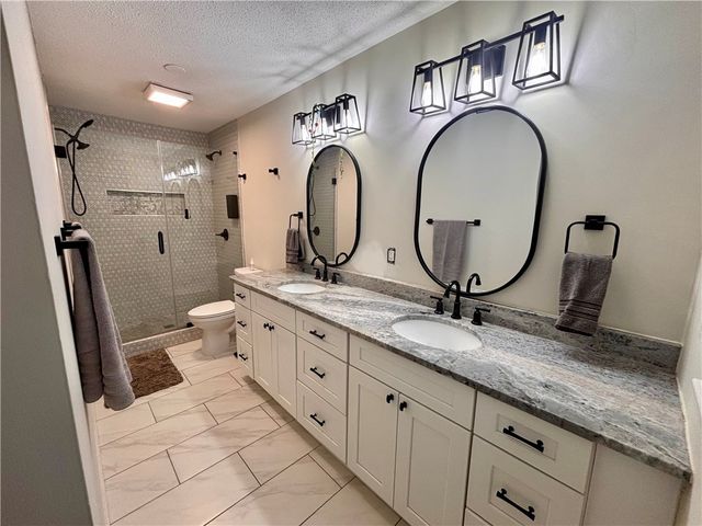 141 Poinsettia Drive, Easley, SC 29642