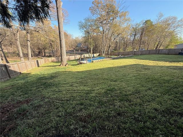 141 Poinsettia Drive, Easley, SC 29642