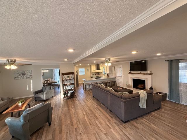 141 Poinsettia Drive, Easley, SC 29642