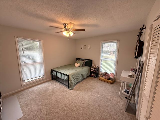 141 Poinsettia Drive, Easley, SC 29642