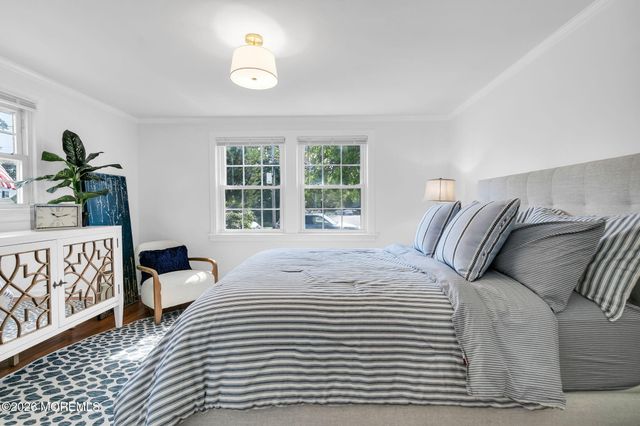 96 E River Road, Rumson, NJ 07760