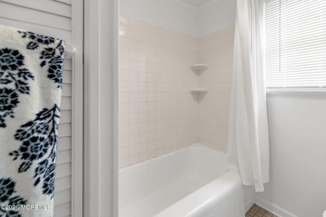 96 E River Road, Rumson, NJ 07760