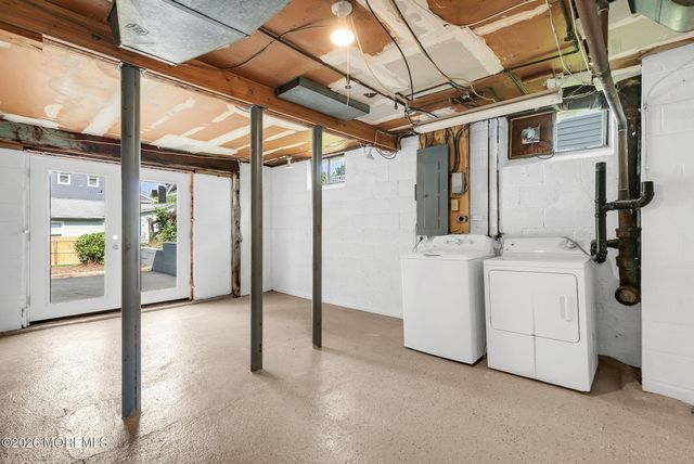 96 E River Road, Rumson, NJ 07760