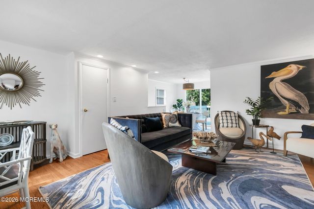 96 E River Road, Rumson, NJ 07760