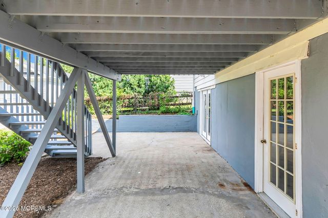 96 E River Road, Rumson, NJ 07760