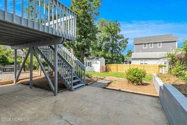 96 E River Road, Rumson, NJ 07760