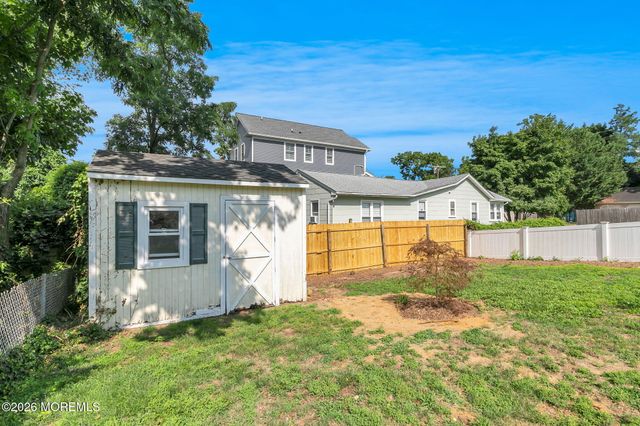 96 E River Road, Rumson, NJ 07760