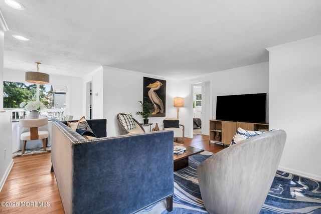 96 E River Road, Rumson, NJ 07760