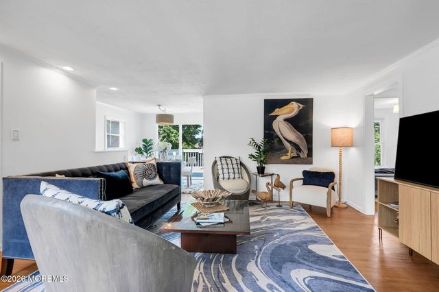 96 E River Road, Rumson, NJ 07760