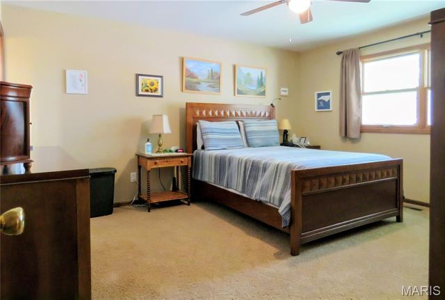 1604 Tamarack Drive, St Charles, MO 63301