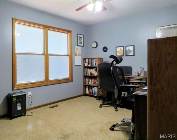 1604 Tamarack Drive, St Charles, MO 63301