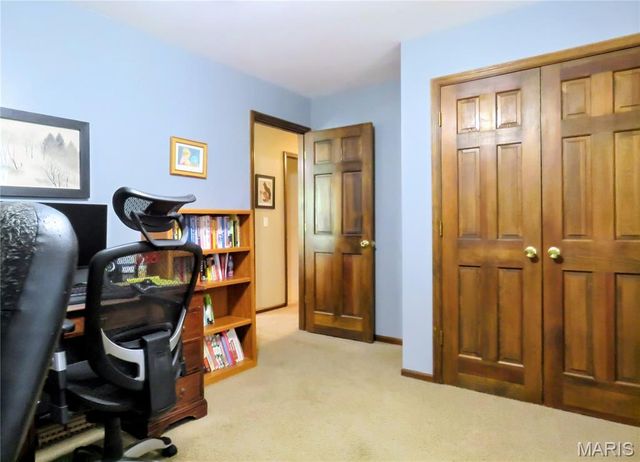 1604 Tamarack Drive, St Charles, MO 63301