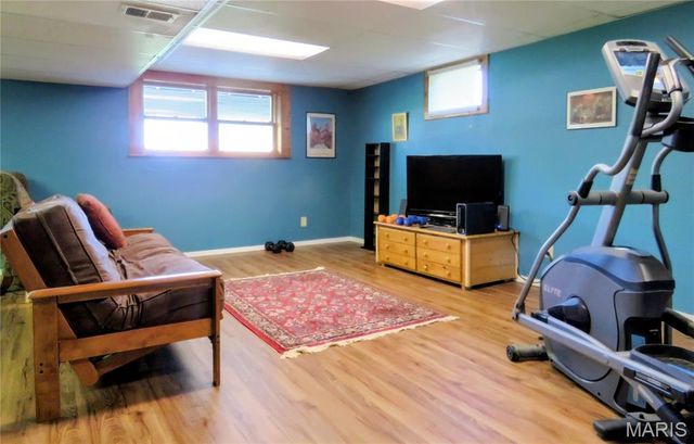 1604 Tamarack Drive, St Charles, MO 63301