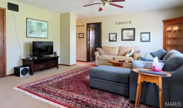 1604 Tamarack Drive, St Charles, MO 63301