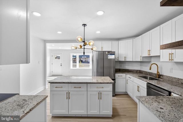 70 PRANGS LN, New Castle, DE 19720