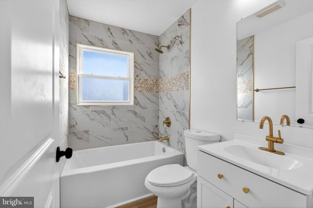 70 PRANGS LN, New Castle, DE 19720