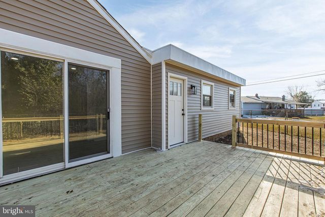 70 PRANGS LN, New Castle, DE 19720