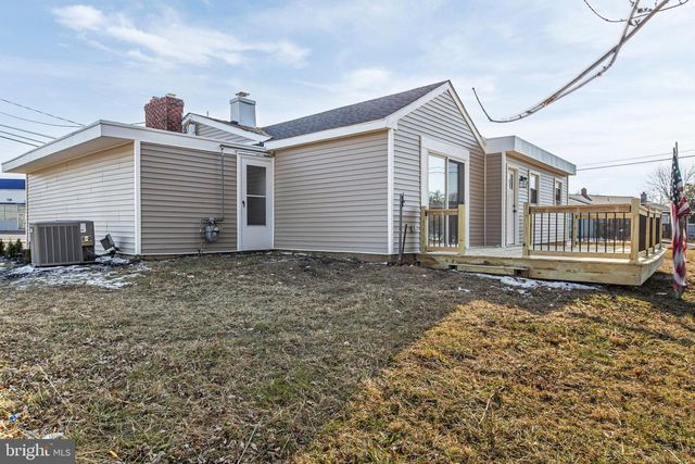 70 PRANGS LN, New Castle, DE 19720