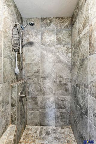 1610 Circle Drive, Lincoln, NE 68506