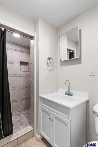 1610 Circle Drive, Lincoln, NE 68506