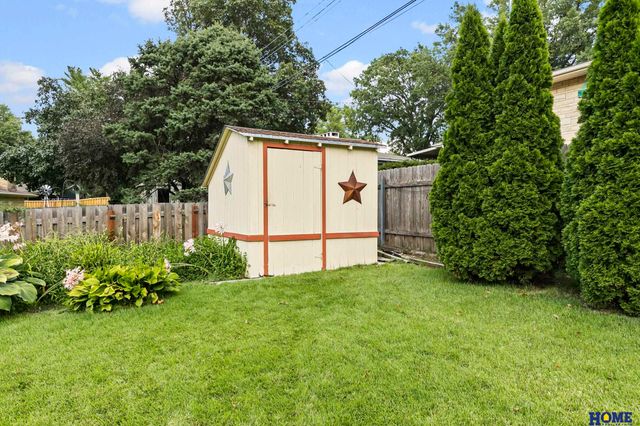 1610 Circle Drive, Lincoln, NE 68506