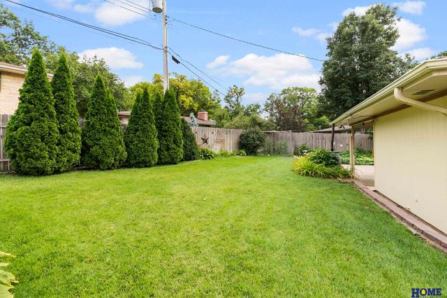 1610 Circle Drive, Lincoln, NE 68506