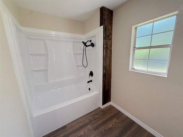 1116 3rd Street, Clute, TX 77531