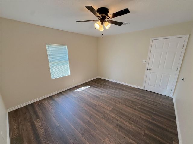 1116 3rd Street, Clute, TX 77531