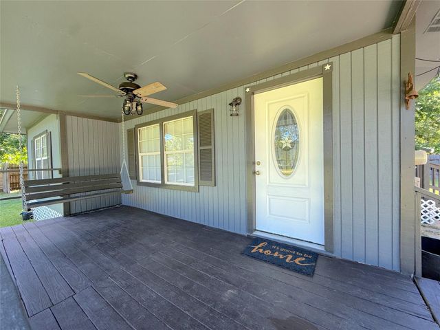 1116 3rd Street, Clute, TX 77531