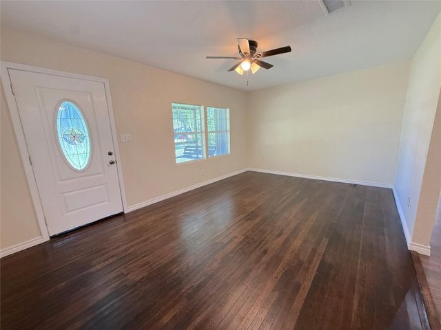 1116 3rd Street, Clute, TX 77531