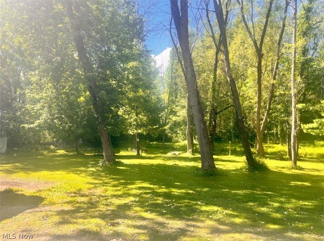 7300 Cliff Drive, Ravenna, OH 44266