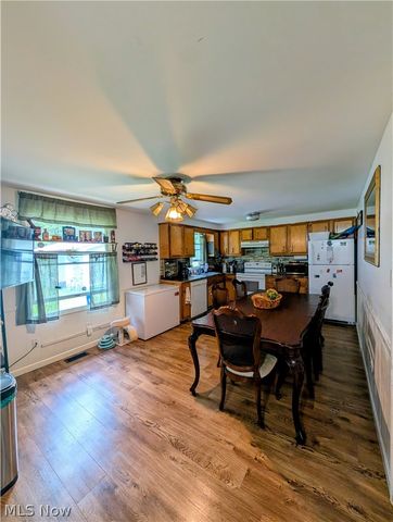 7300 Cliff Drive, Ravenna, OH 44266