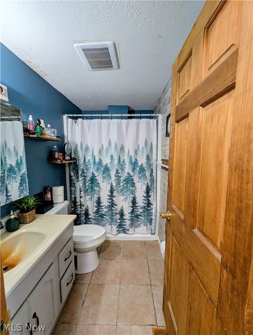 7300 Cliff Drive, Ravenna, OH 44266