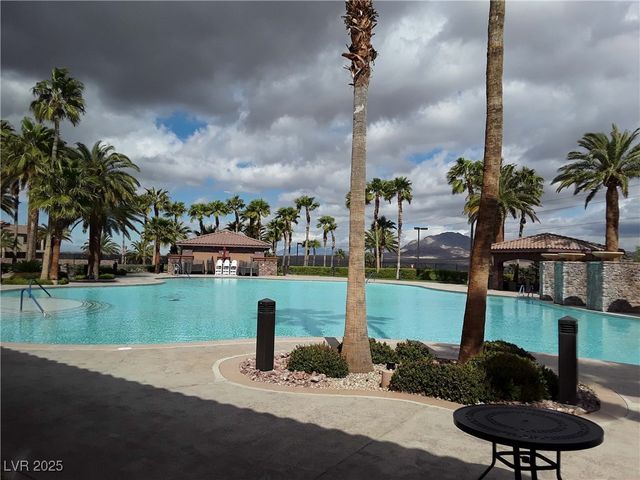 968 Via Gandalfi, Henderson, NV 89011