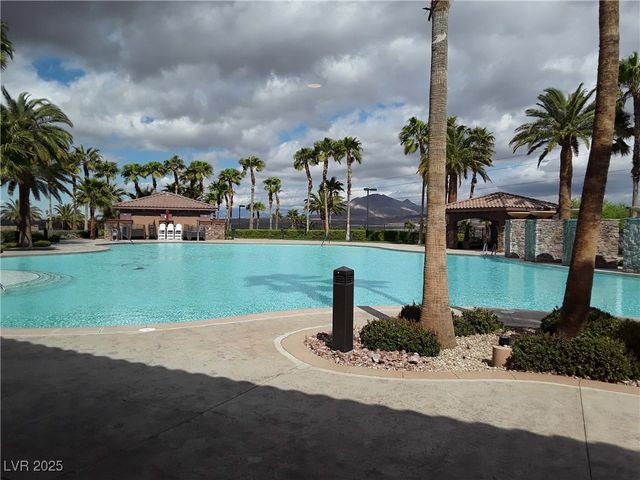 968 Via Gandalfi, Henderson, NV 89011