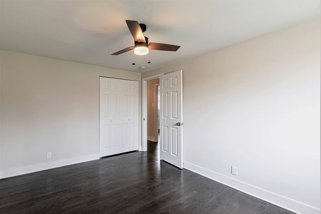 16039 Marian Drive, South Holland, IL 60473