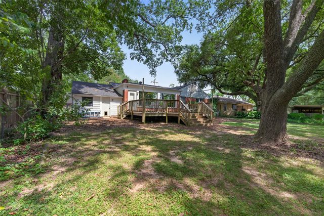 3510 Gilbert Drive, Shreveport, LA 71104