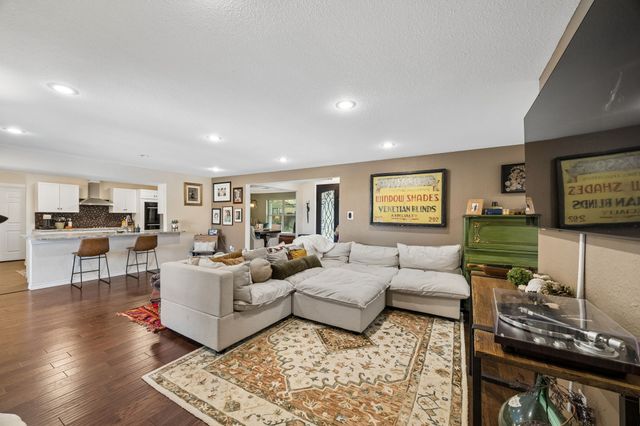 1433 Lincoln Place, Carrollton, TX 75006