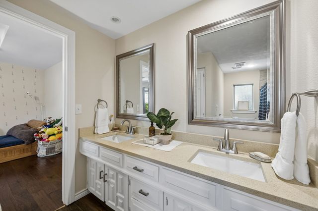 1433 Lincoln Place, Carrollton, TX 75006