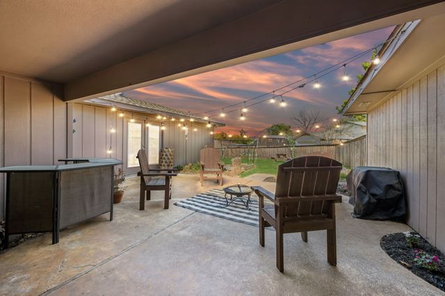 1433 Lincoln Place, Carrollton, TX 75006