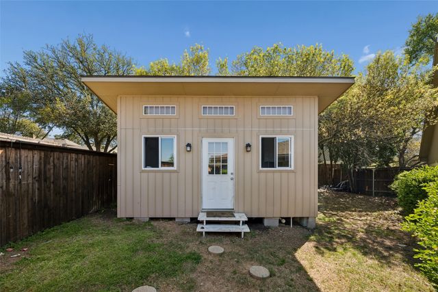 1433 Lincoln Place, Carrollton, TX 75006