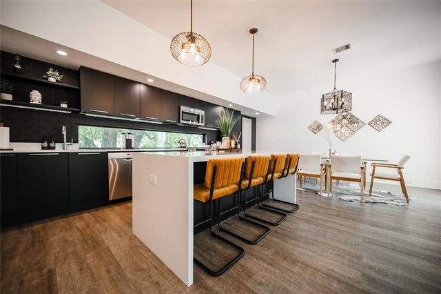 2212 Francis Street, Houston, TX 77004