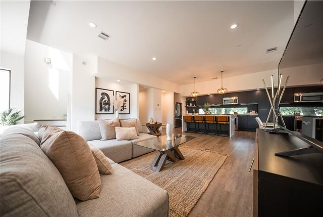 2212 Francis Street, Houston, TX 77004