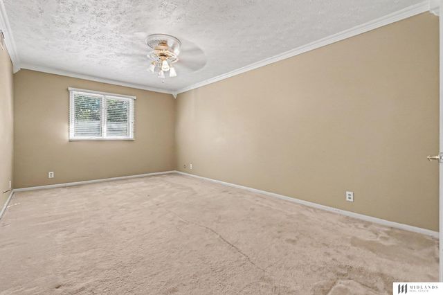 1324 Holling Drive, Omaha, NE 68144