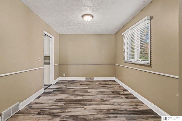 1324 Holling Drive, Omaha, NE 68144