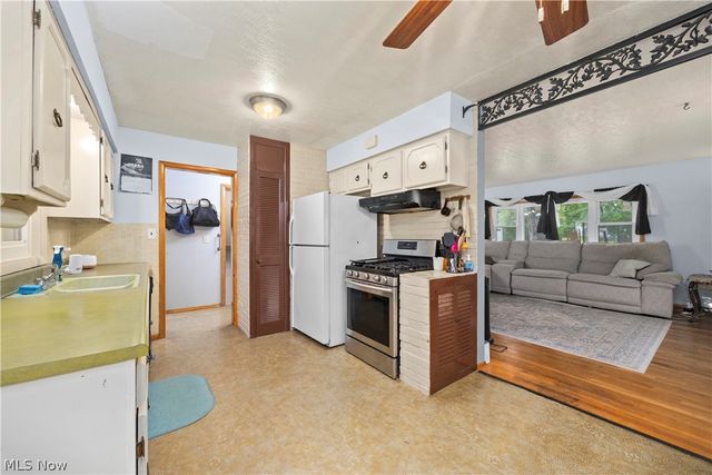 5817 Calamie Drive, Parma Heights, OH 44130