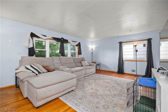 5817 Calamie Drive, Parma Heights, OH 44130