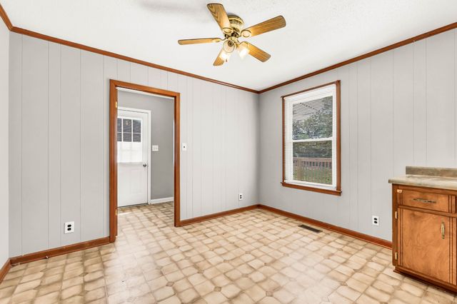 3104 Spring Creek Ct, Clarksville, TN 37040