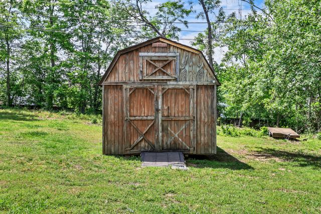 3104 Spring Creek Ct, Clarksville, TN 37040