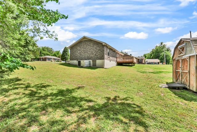 3104 Spring Creek Ct, Clarksville, TN 37040